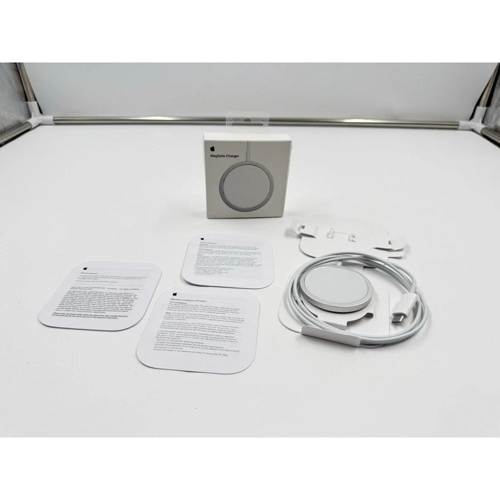 Apple Magsafe Charger Wireless Charger With‎ Fast Charging Capability